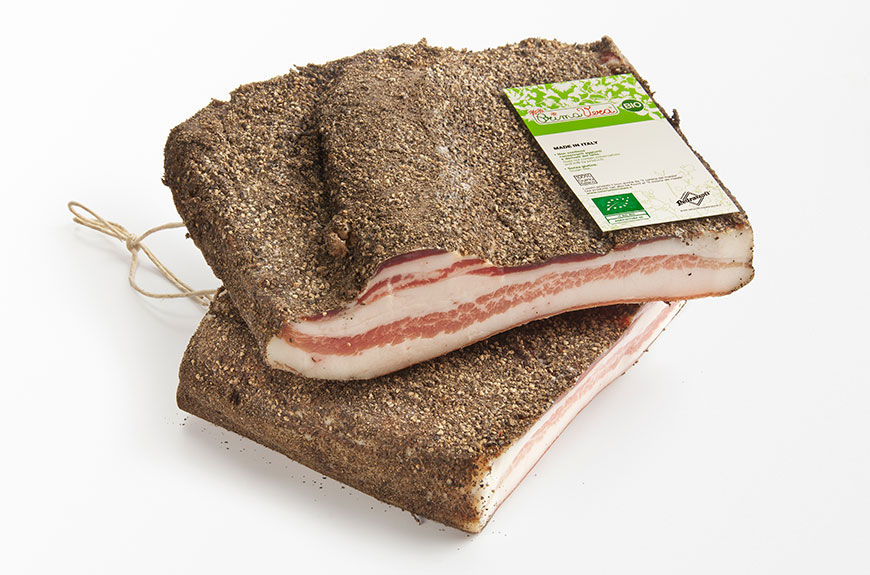 Pancetta Tesa of the organic PrimaVera by Pedrazzoli it will be love at first taste.